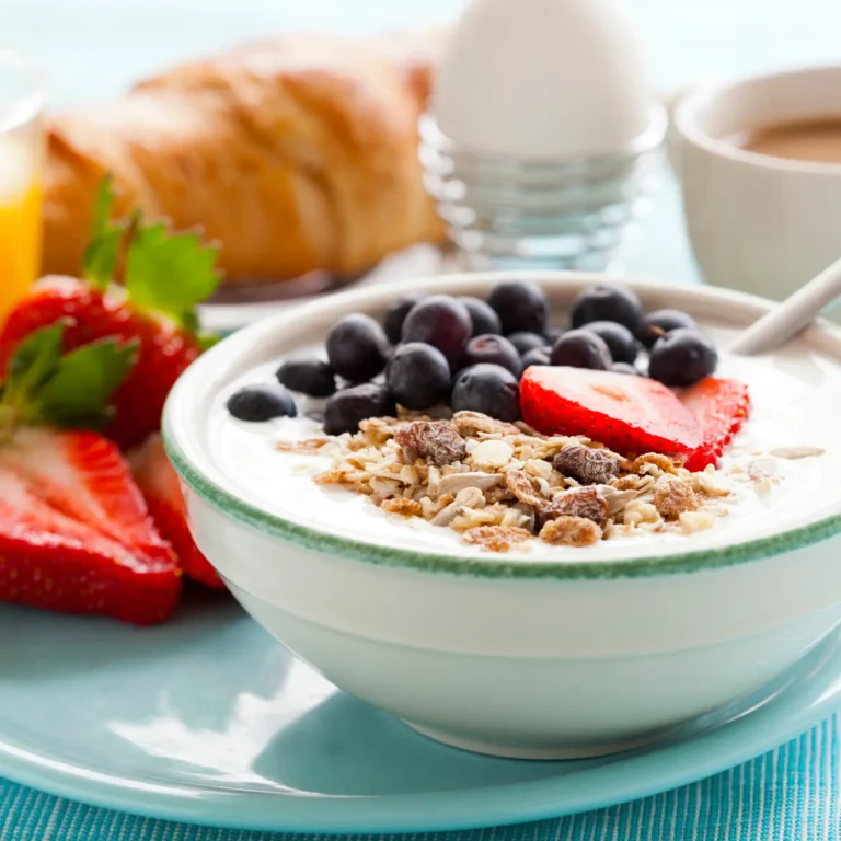 Healthy Breakfast Ideas: Energizing & Nutritious Start 🥣🍏