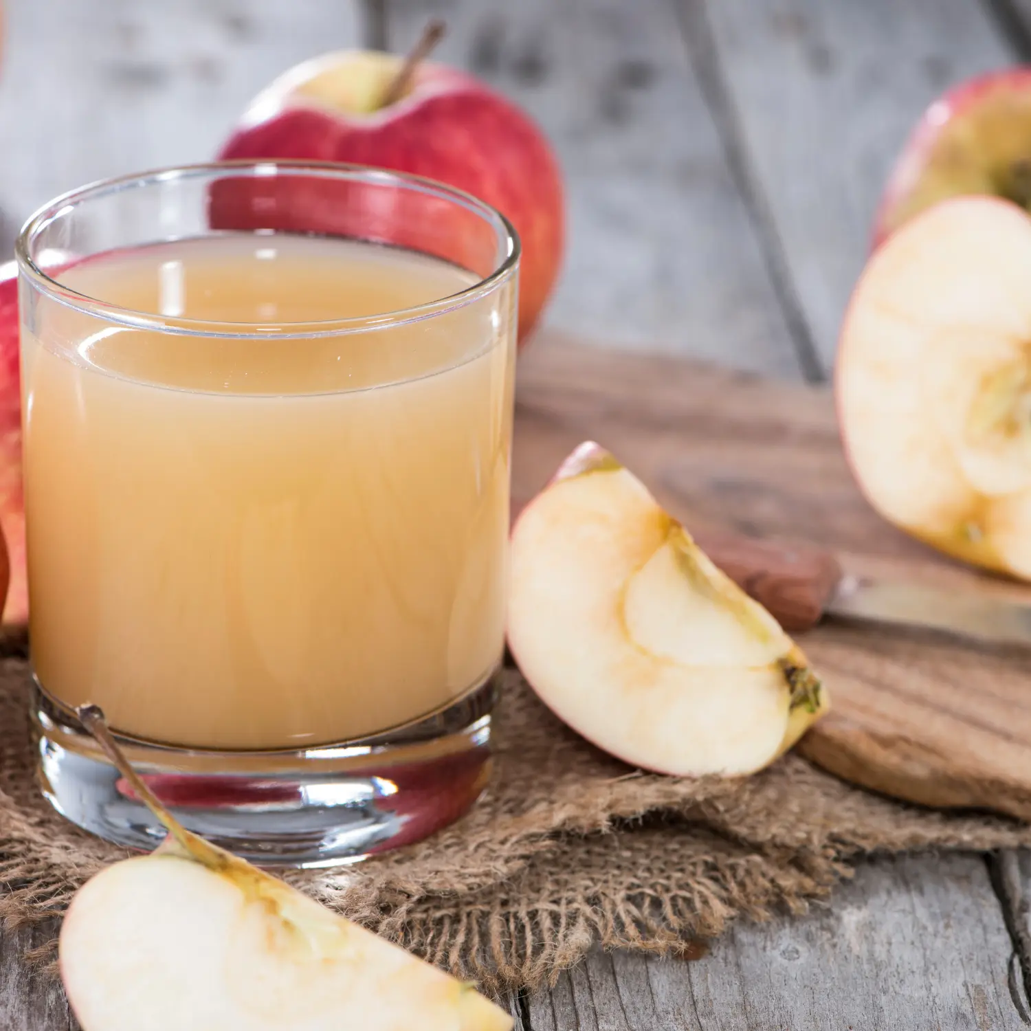 Health Benefits of Apple Juice: Nature's Elixir!