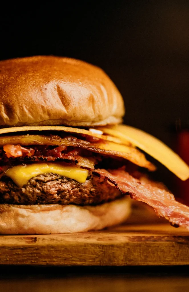 Ultimate Burger Recipes: Irresistible Classics and Twists Ultimate Burger Recipes: Irresistible Classics and Twists