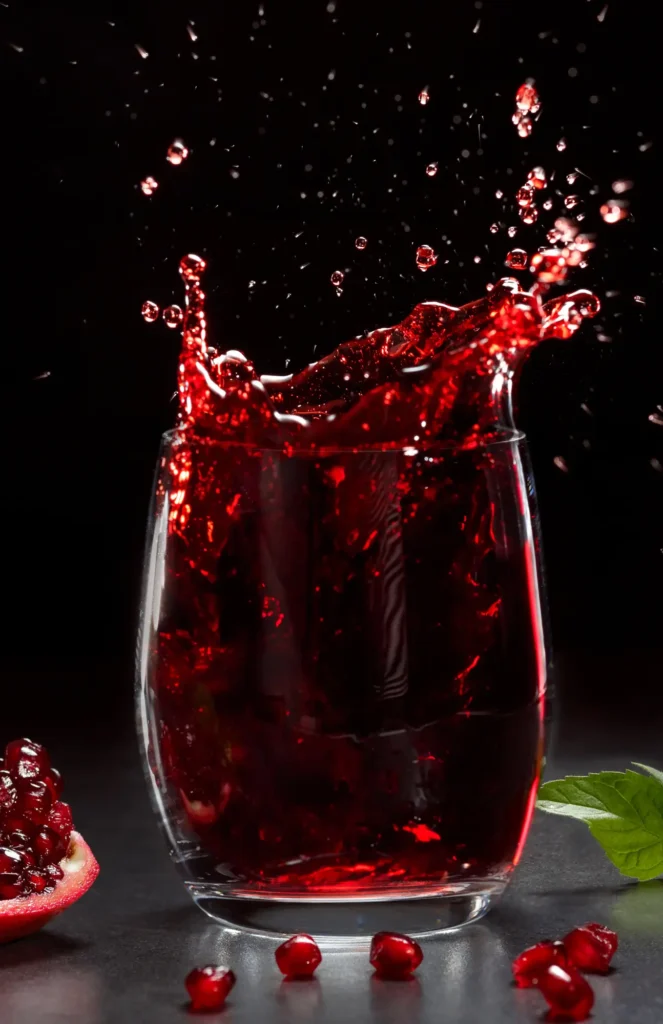 Pomegranate Juice Extravaganza: Fresh & Antioxidant-Rich Drink Pomegranate Juice Extravaganza: Fresh & Antioxidant-Rich Drink