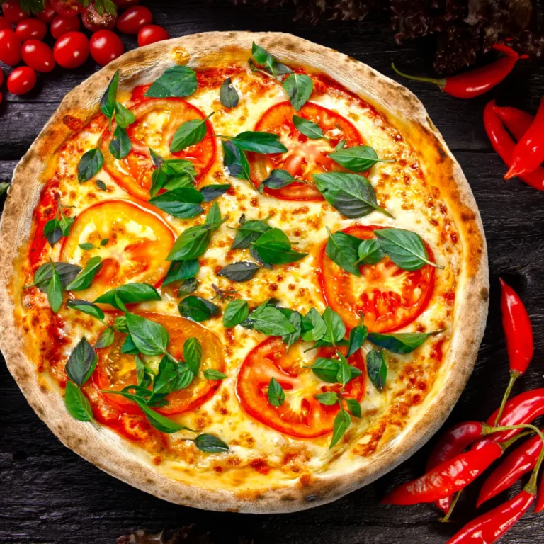 Margherita-Pizza-A-Culinary-Journey-to-Italy-🇮🇹-